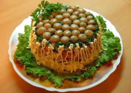 Салат  Грибная поляна — вкусно и сытно!