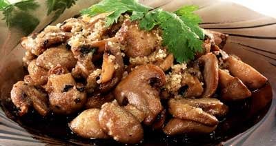 Салаты с жареными грибами