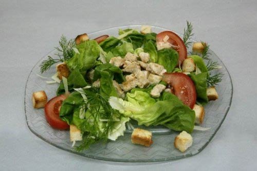 Салат с сухариками и курицей