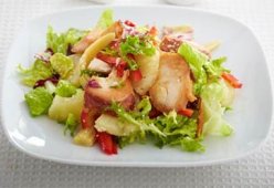 Салат с копченой курицей