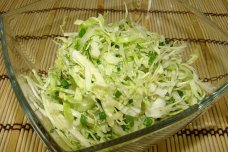 Салат из капусты с огурцом