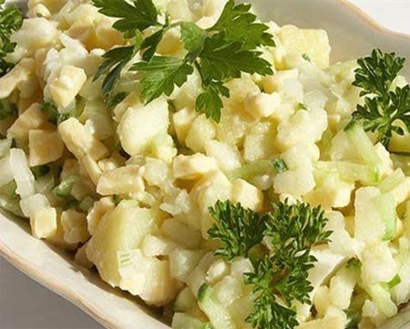 Салат из картофеля