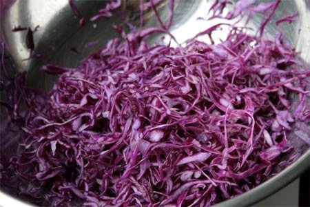 Салат из синей капусты