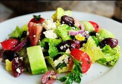 Салат с базиликом