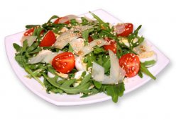 Салат с помидорами черри