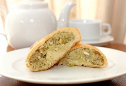 Дрожжевой пирог с капустой