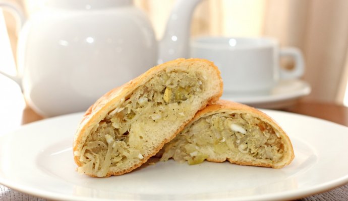 Дрожжевой пирог с капустой