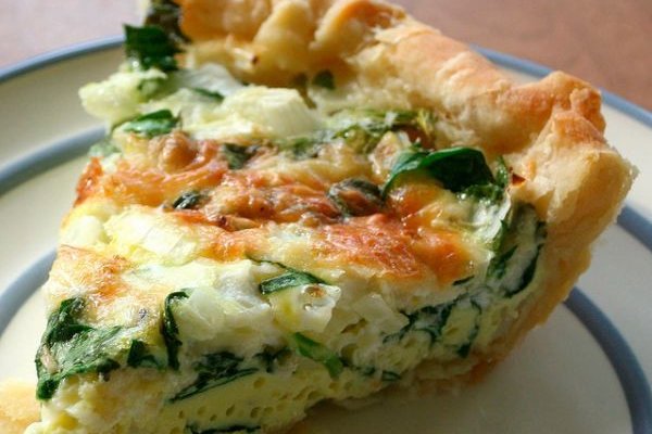 Пирог из слоеного теста