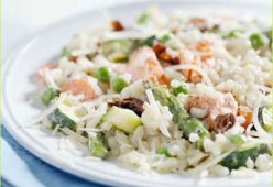 Салат с рисом и рыбой