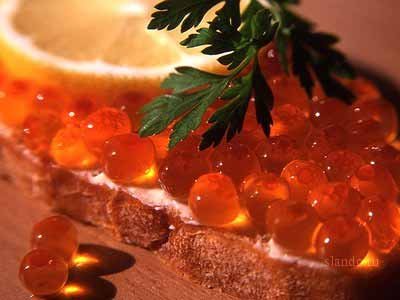 Салаты с красной икрой