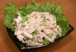 Салаты из кальмаров консервированных