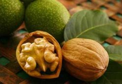 Салаты с грецкими орехами