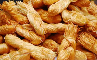 Салат с копченым сыром