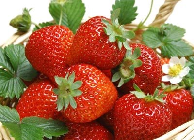 Салаты с клубникой