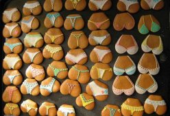 Э-эх, куличи куличики, бабки бабульки!