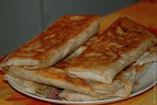 Мясной фарш в лаваше