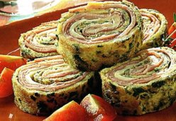 Омлетные рулетики с ветчиной и грибами