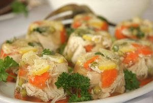 Студень из курицы и свинины