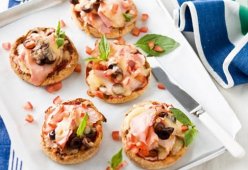 Яичная закуска с грибами