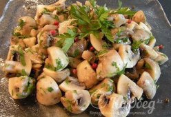 Грибы белые маринованные