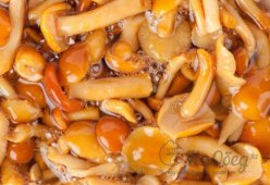 Маринованные маслята