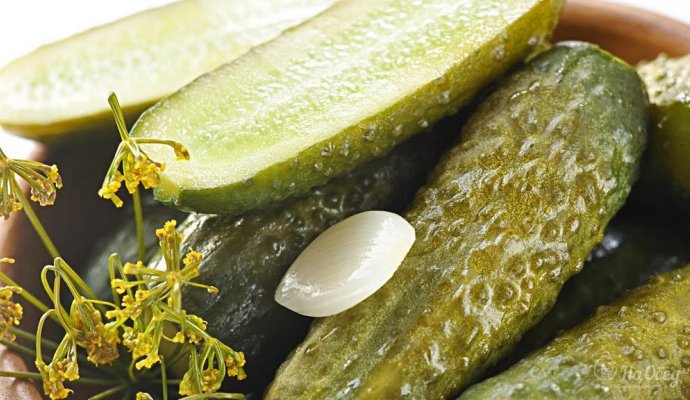 Огурцы маринованные