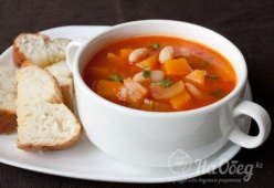 Суп с тыквой и фасолью