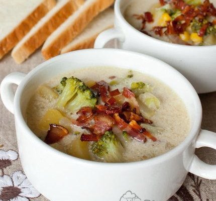 Суп из кролика с цветной капустой и брокколи