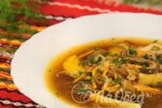 Суп с сушеными грибами и капустой