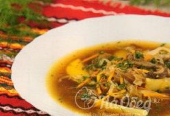 Суп с сушеными грибами и капустой