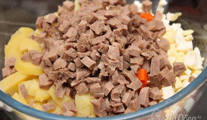 Салат «Оливье» с языком