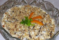 Салат из курицы с черносливом