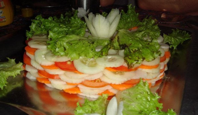 Салатный торт