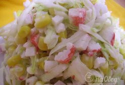 Салат из капусты с крабовыми палочками