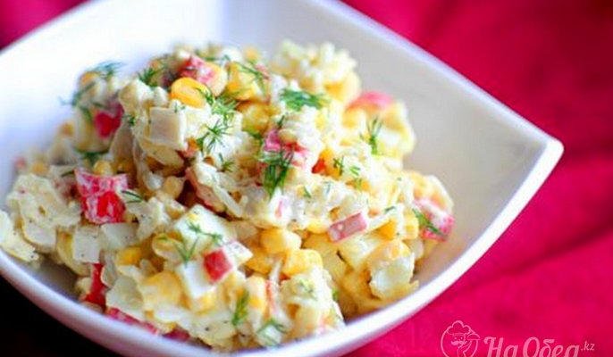 Салат из крабовых палочек с кукурузой