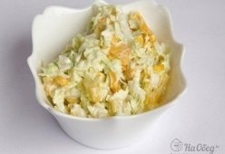Салат из пекинской капусты с кукурузой