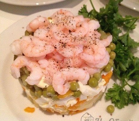 Оливье с креветками