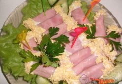 Ветчинные рулетики с чесноком