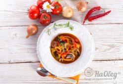 Венгерское лечо с колбасками