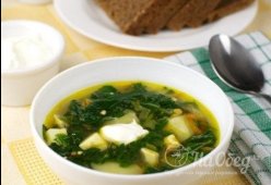 Зеленый борщ с рисом