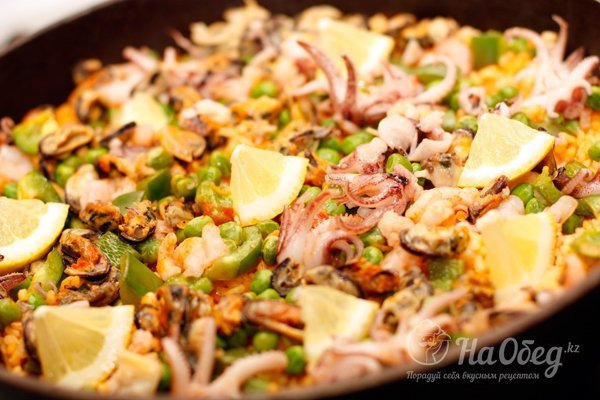 Паэлья с морепродуктами