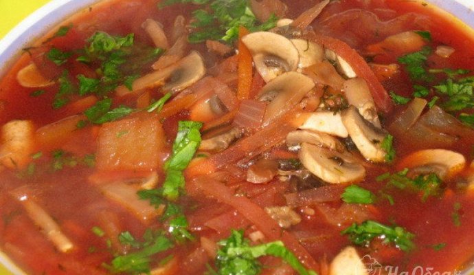 Свекольник с грибами