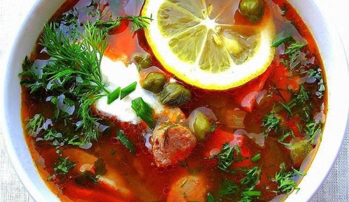 Солянка с сердцем и беконом