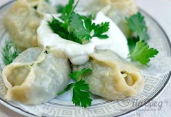 Манты с сыром и шпинатом