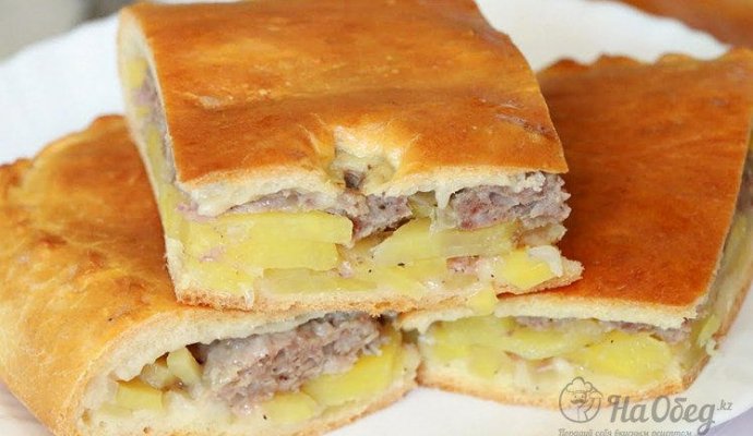 Пирог с картошкой и фаршем