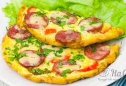 Омлет с колбасой