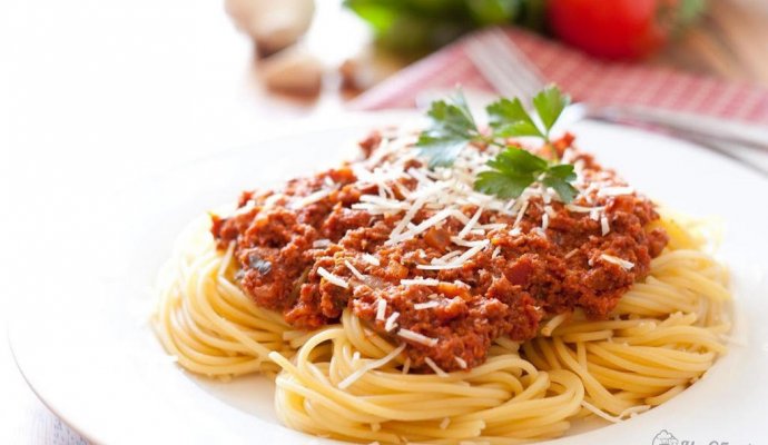 Домашняя паста Болоньезе