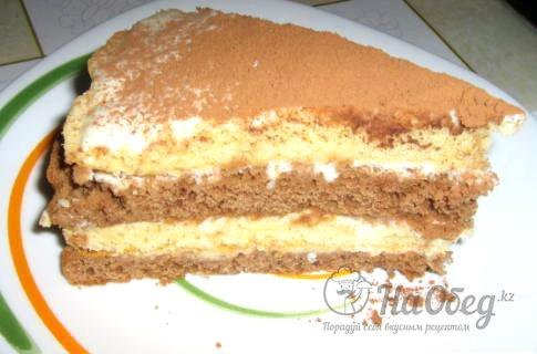 Сметанный пирог со сгущенкой