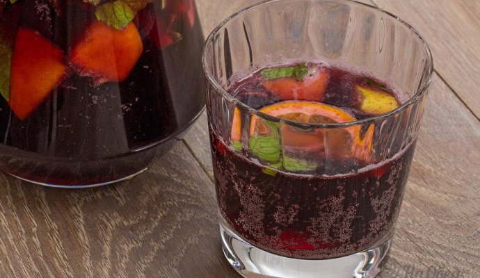 Безалкогольная Сангрия