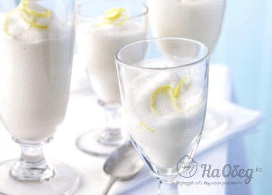 Молочный коктейль с мороженым